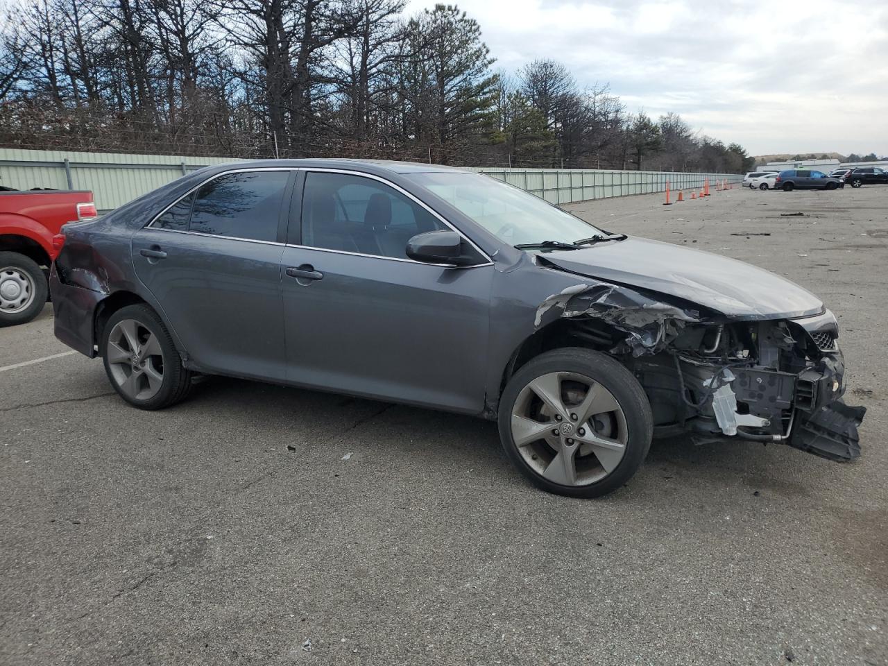 2014 Toyota Camry - Image 4