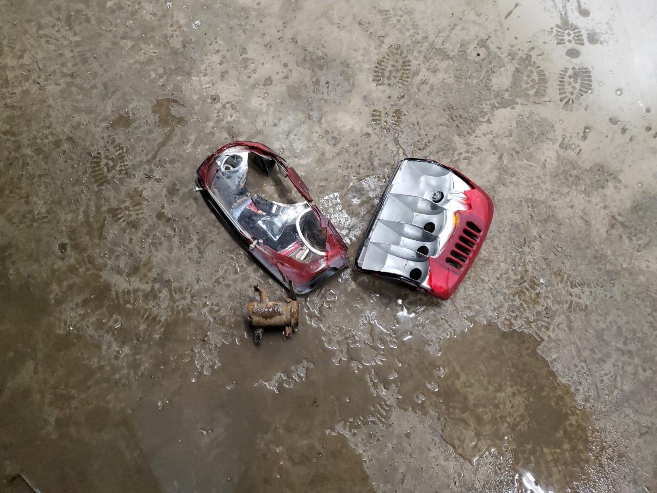 2003 Chevrolet Silverado - Image 12