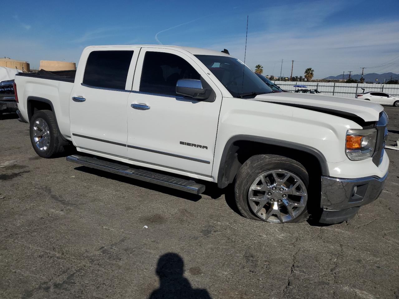 2014 GMC Sierra - Image 4