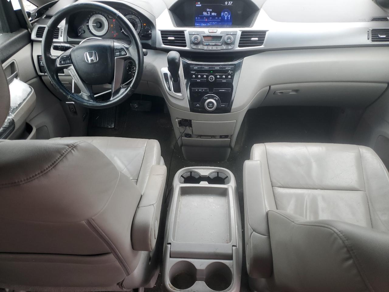 2012 Honda Odyssey - Image 8