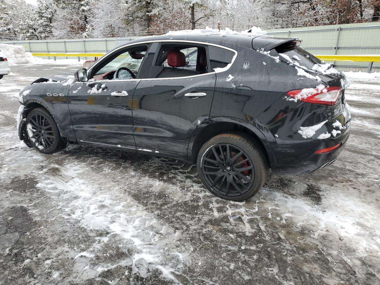 2019 Maserati Levante - Image 2