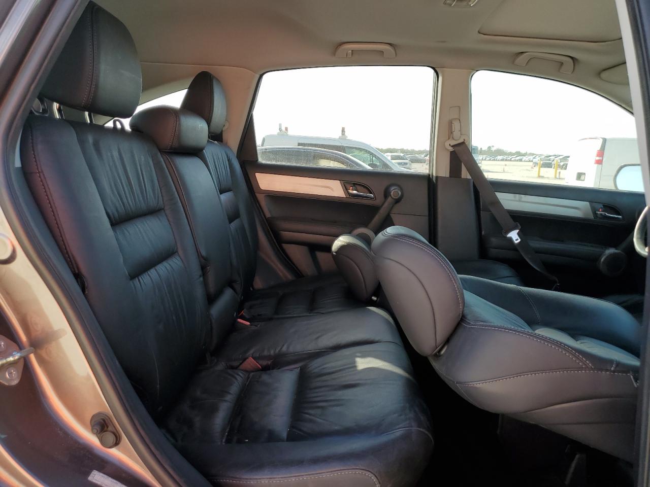 2010 Honda CR-V - Image 11
