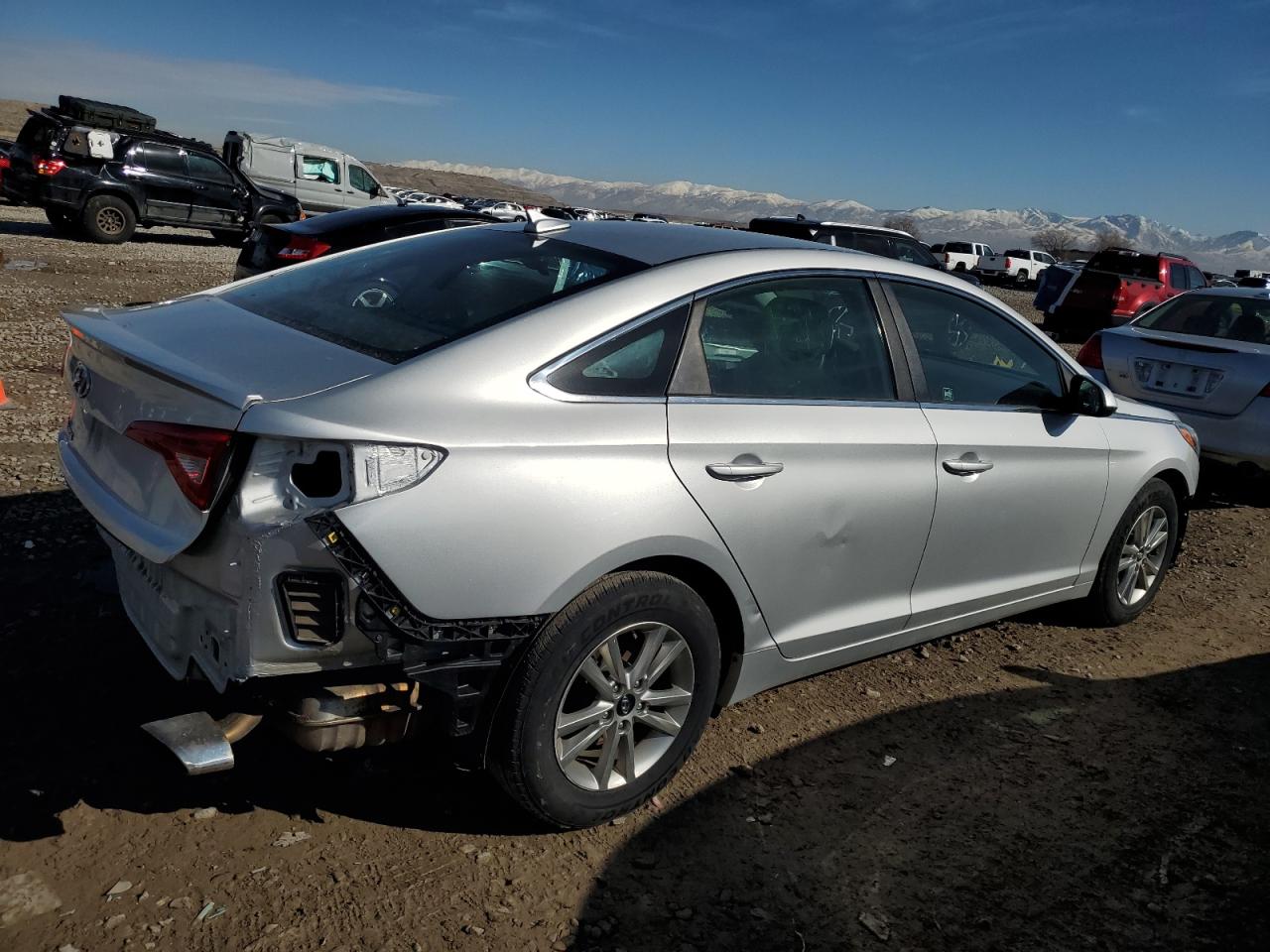 2015 Hyundai Sonata - Image 3