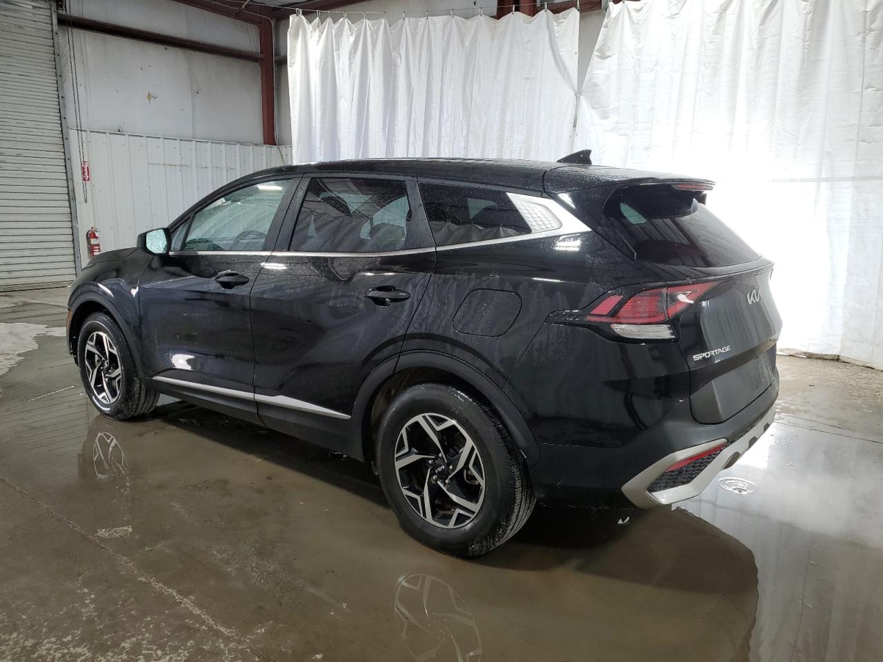 2024 Kia Sportage - Image 2