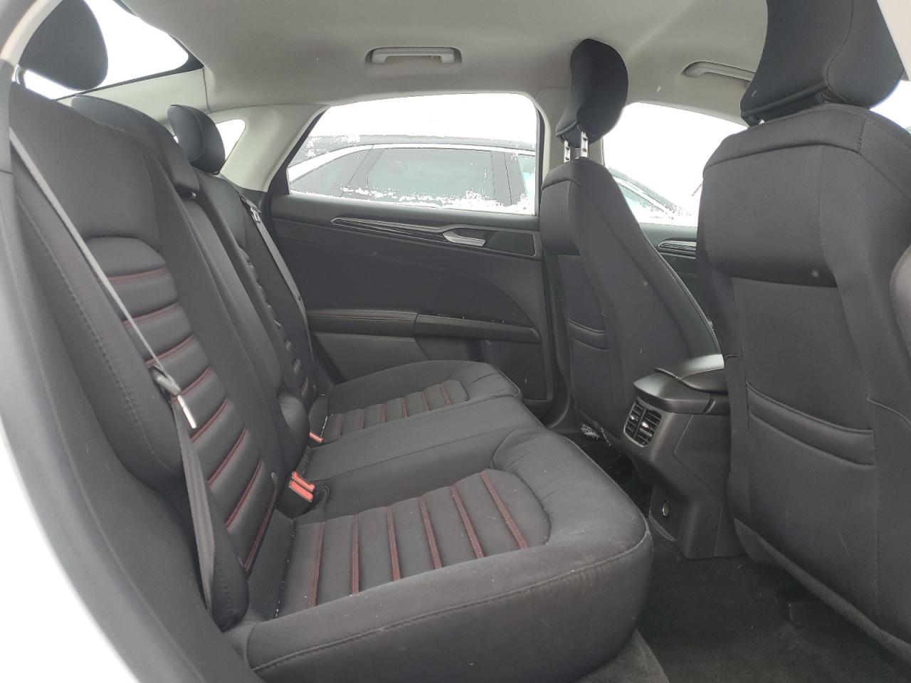 2015 Ford Fusion - Image 10