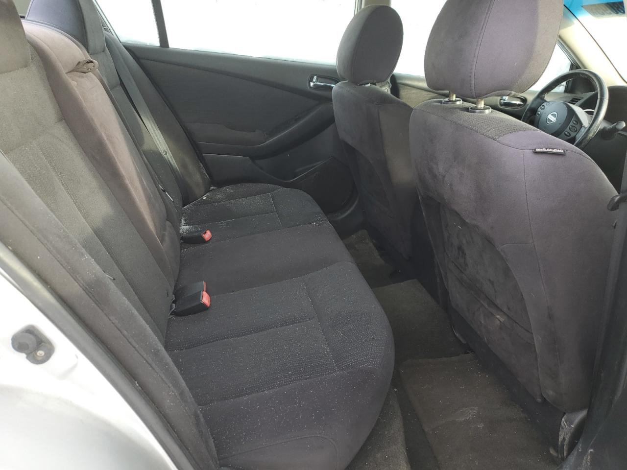 2012 Nissan Altima - Image 10