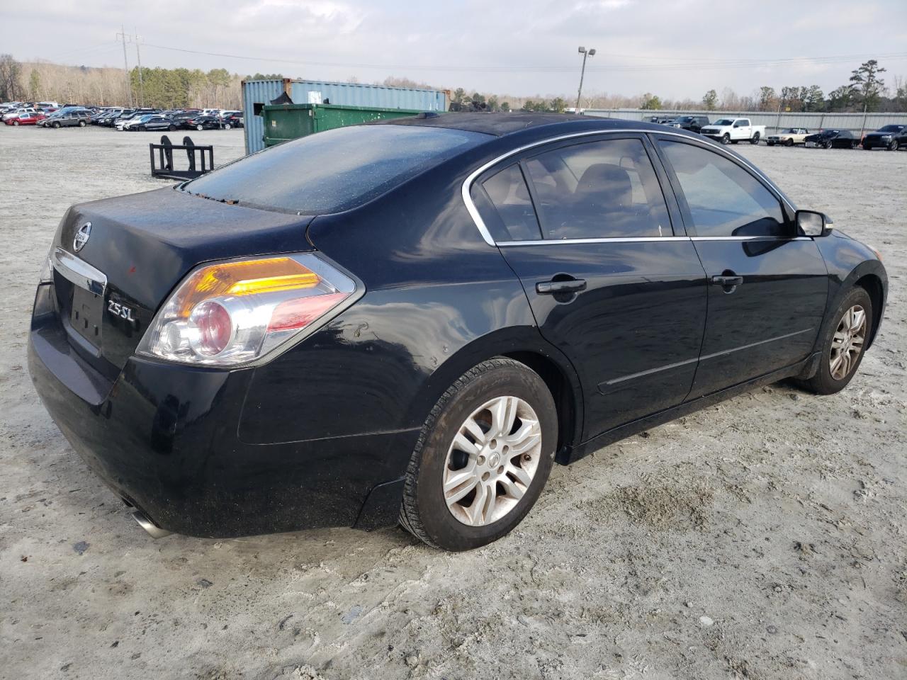 2011 Nissan Altima - Image 3