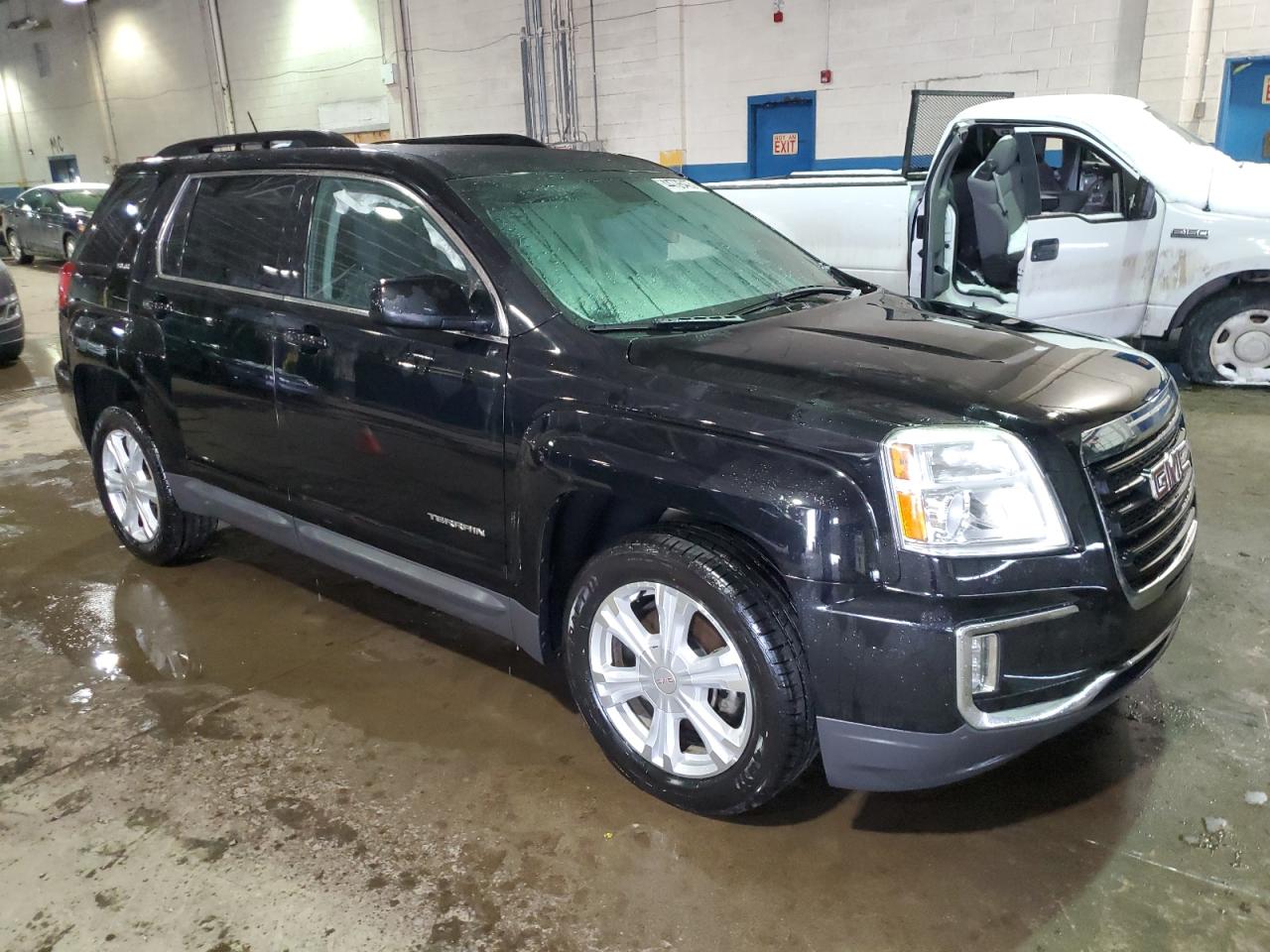 2017 GMC Terrain - Image 4