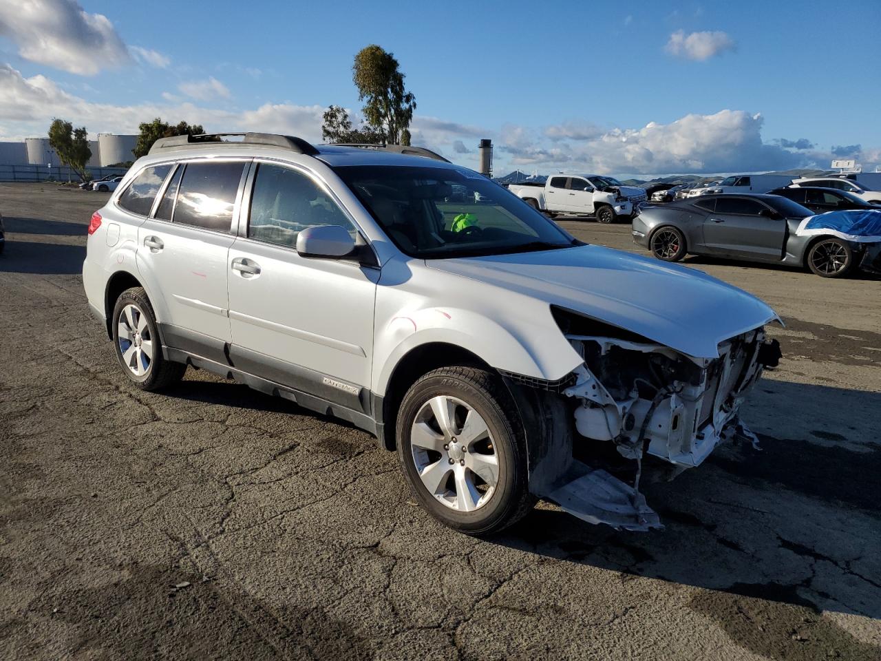 2011 Subaru Outback - Image 4