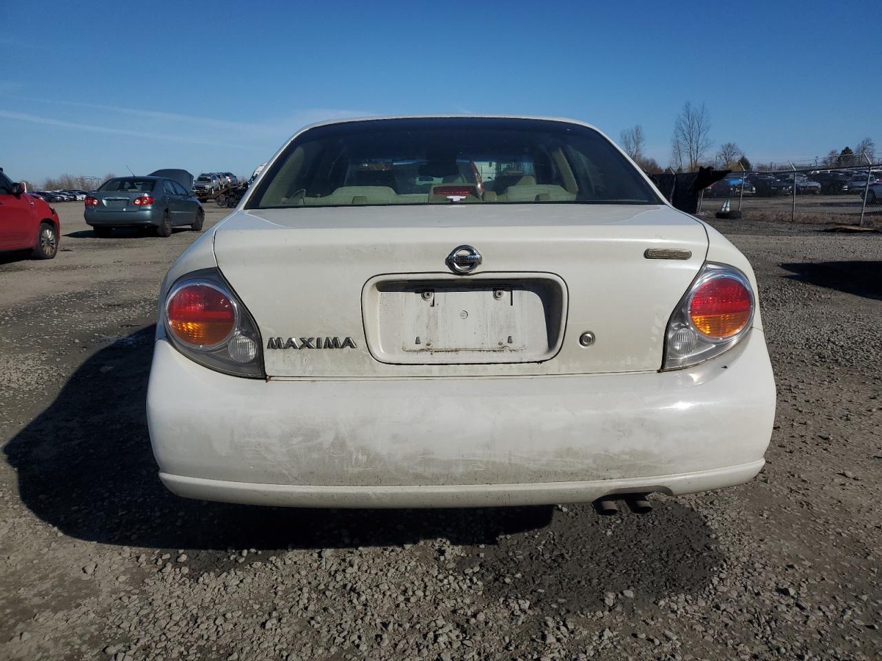 2002 Nissan Maxima - Image 6