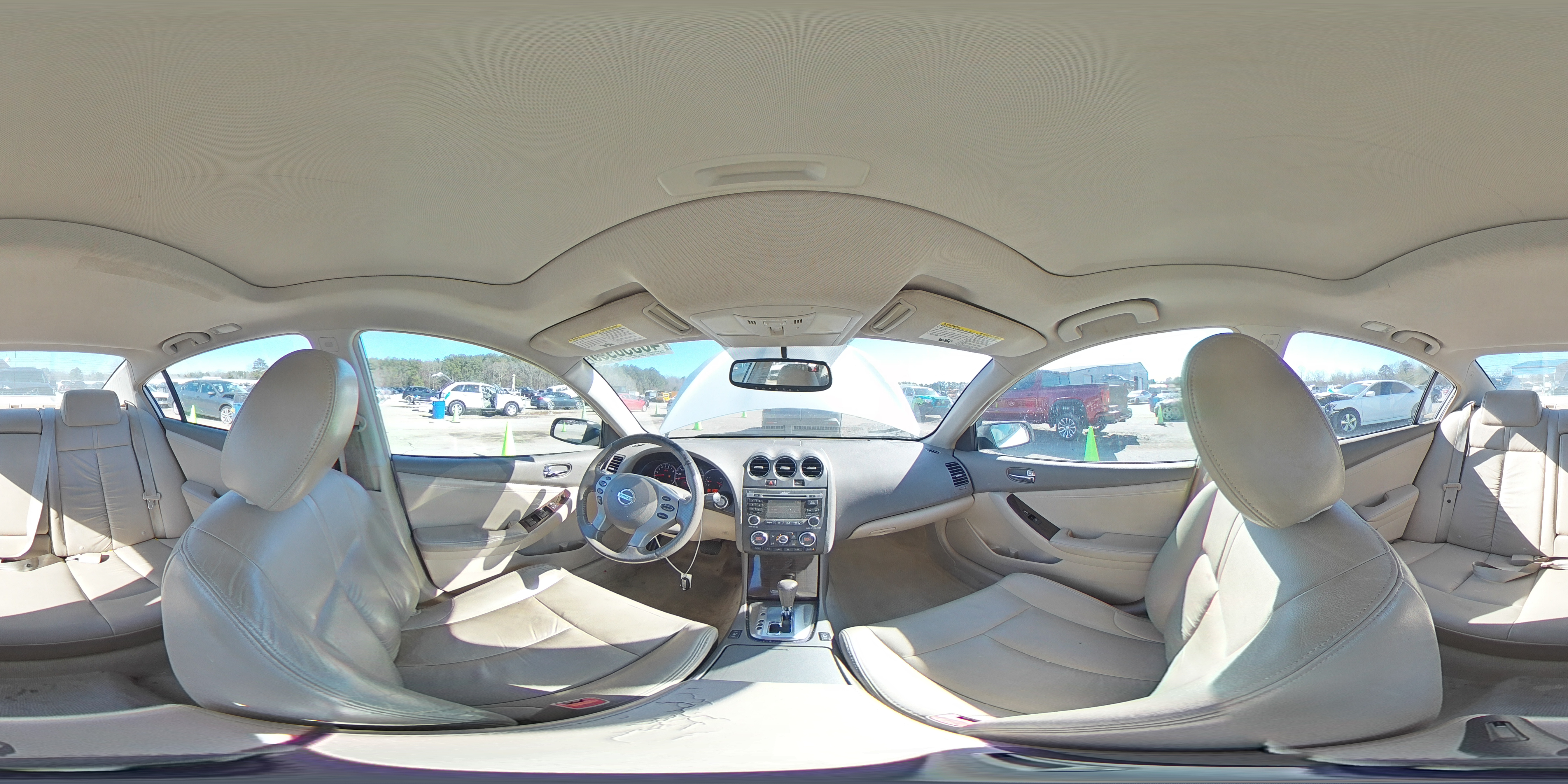 2010 Nissan Altima - Image 13