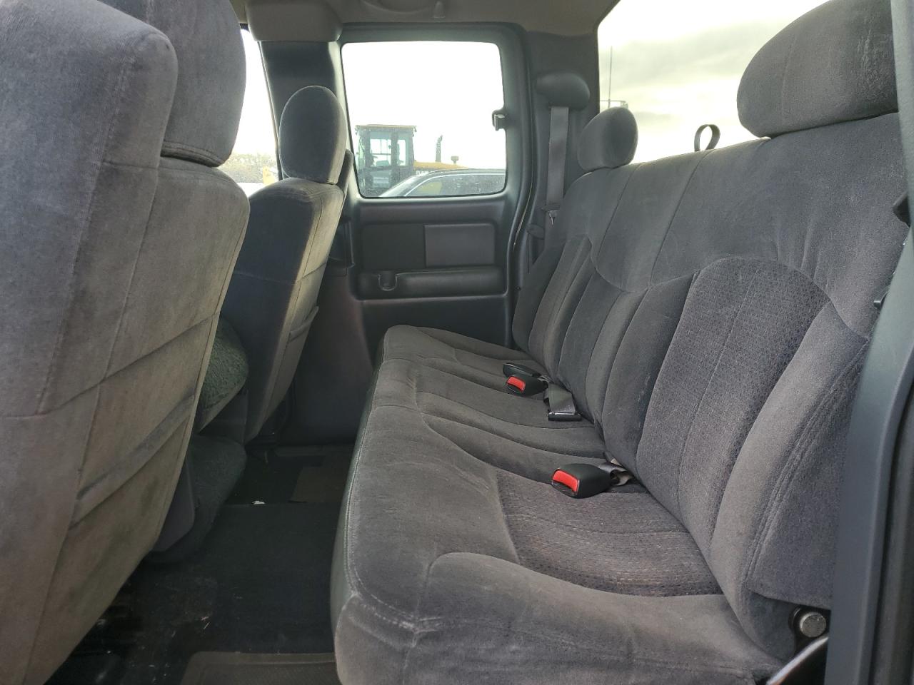 2001 Chevrolet Silverado - Image 10