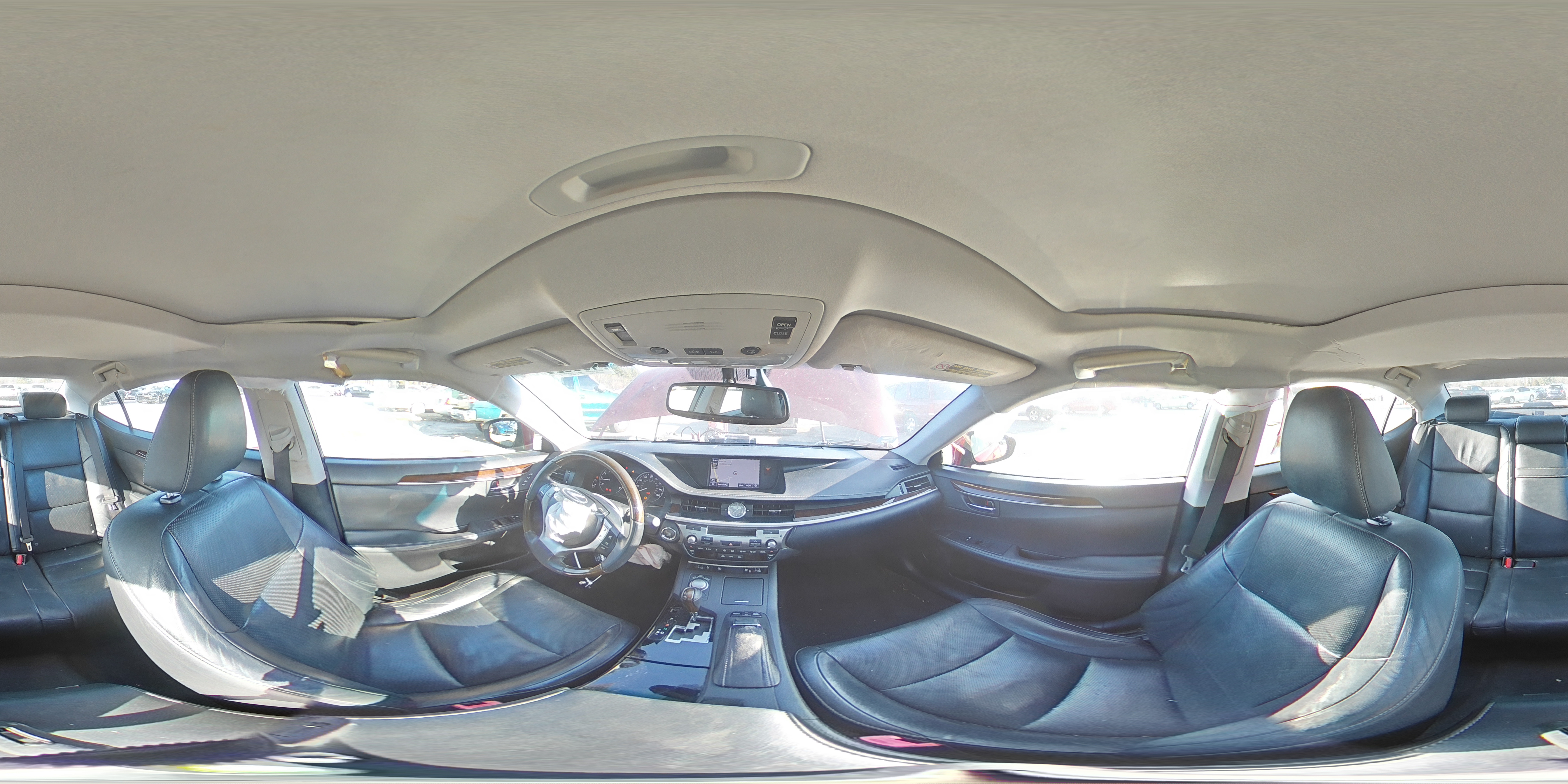2014 Lexus ES - Image 13