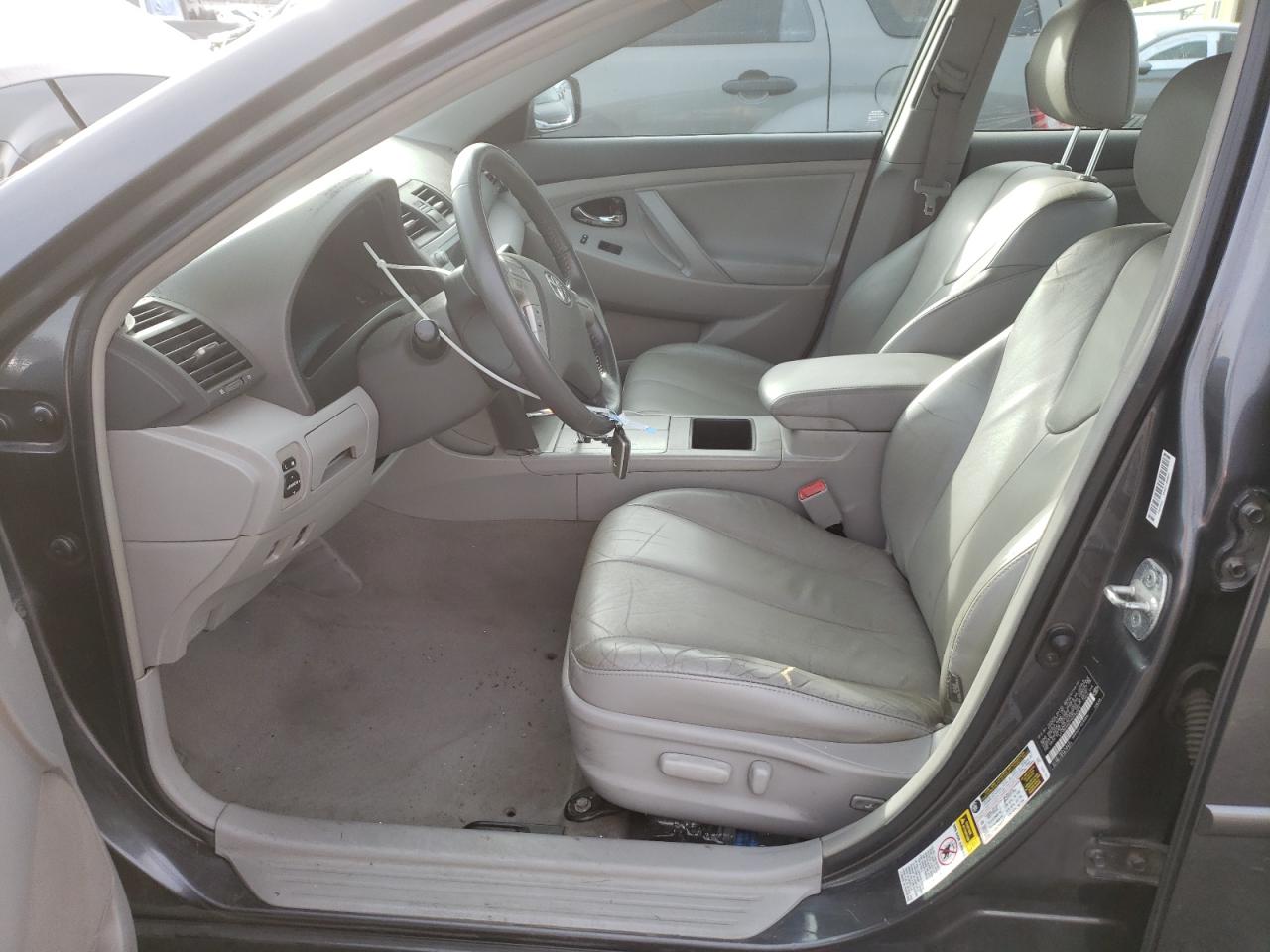 2009 Toyota Camry - Image 7