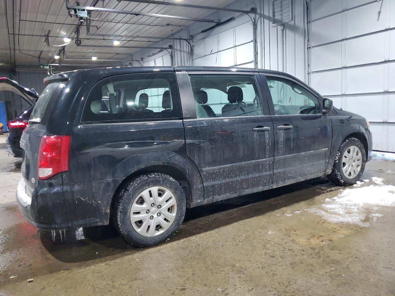 2016 Dodge Caravan - Image 3