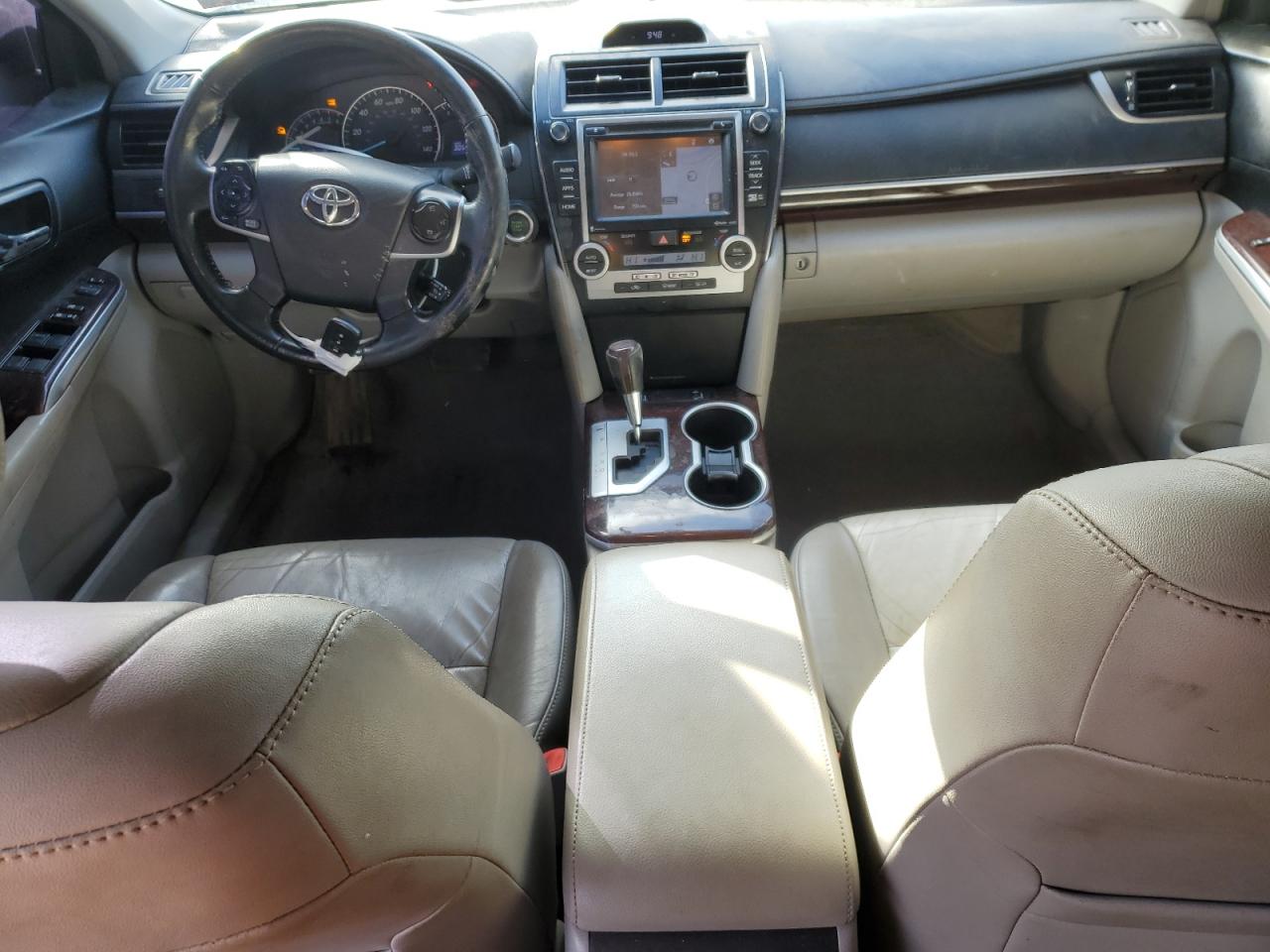 2014 Toyota Camry - Image 8