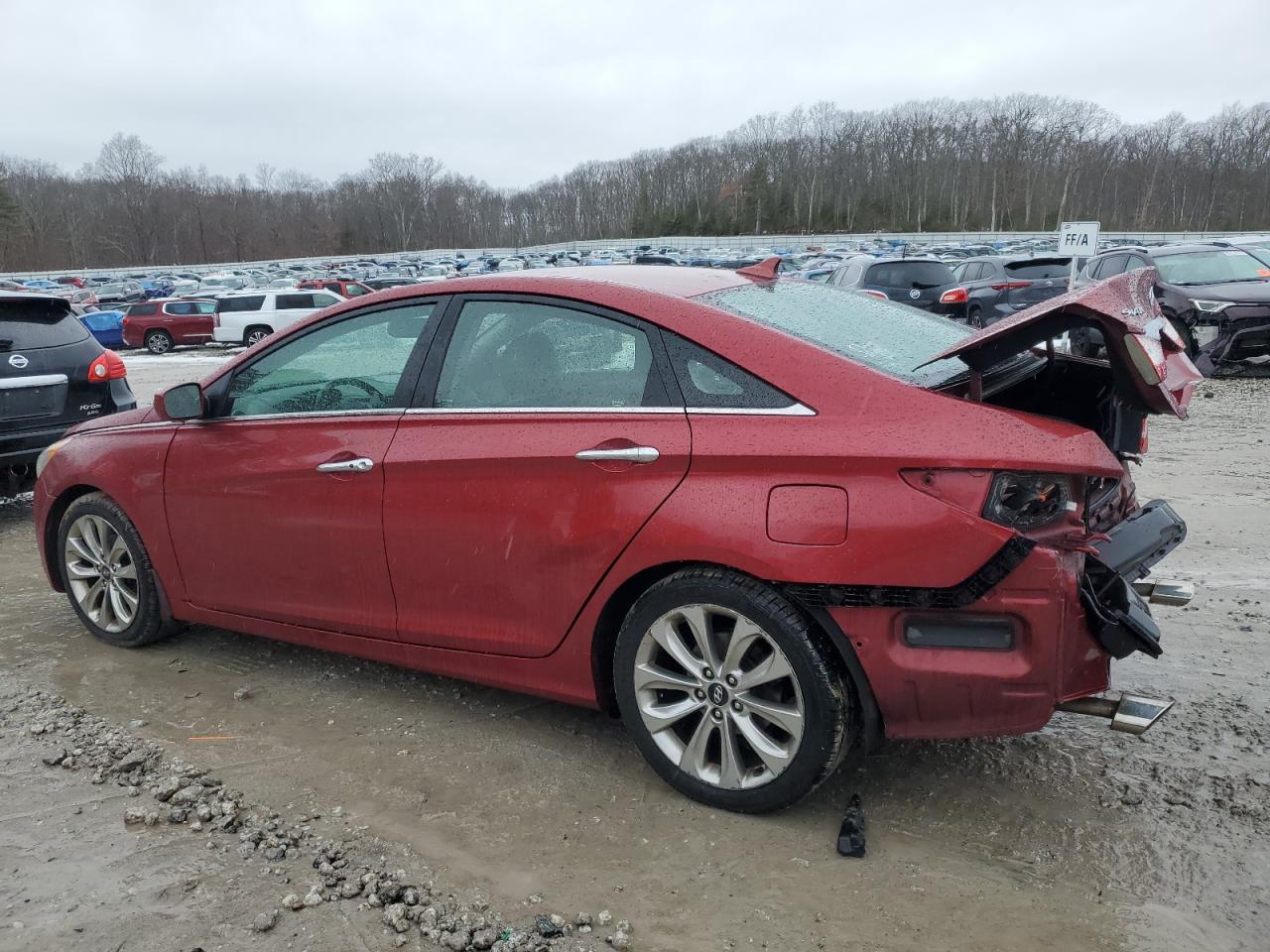 2011 Hyundai Sonata - Image 2
