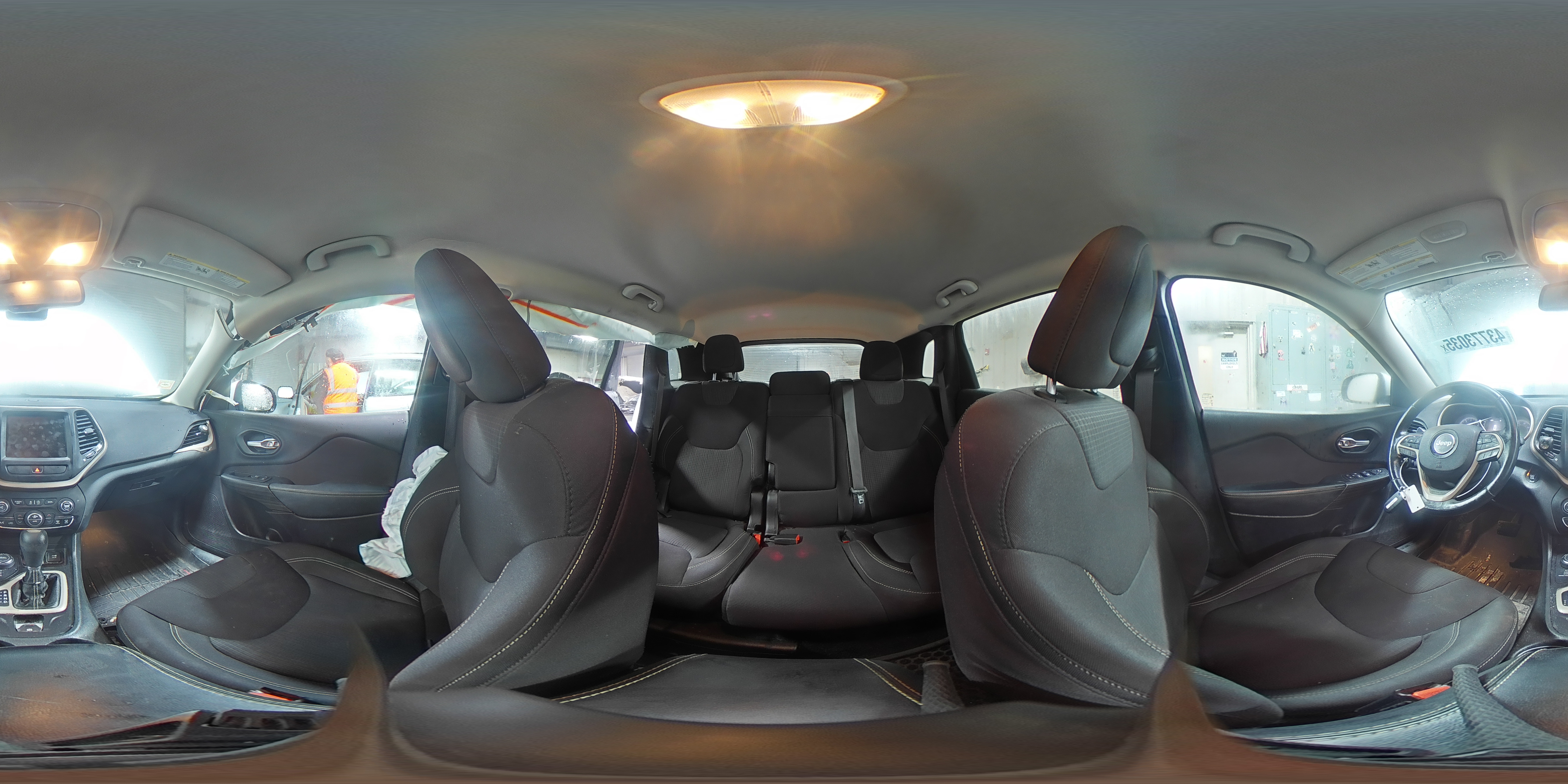 2015 Jeep Grand Cherokee - Image 14