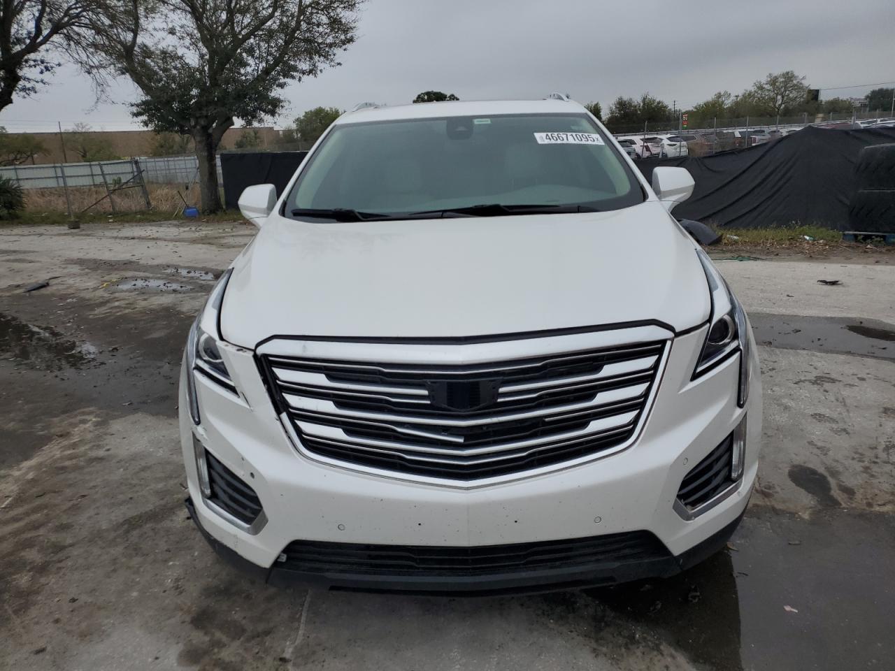 2018 Cadillac XT5 - Image 5