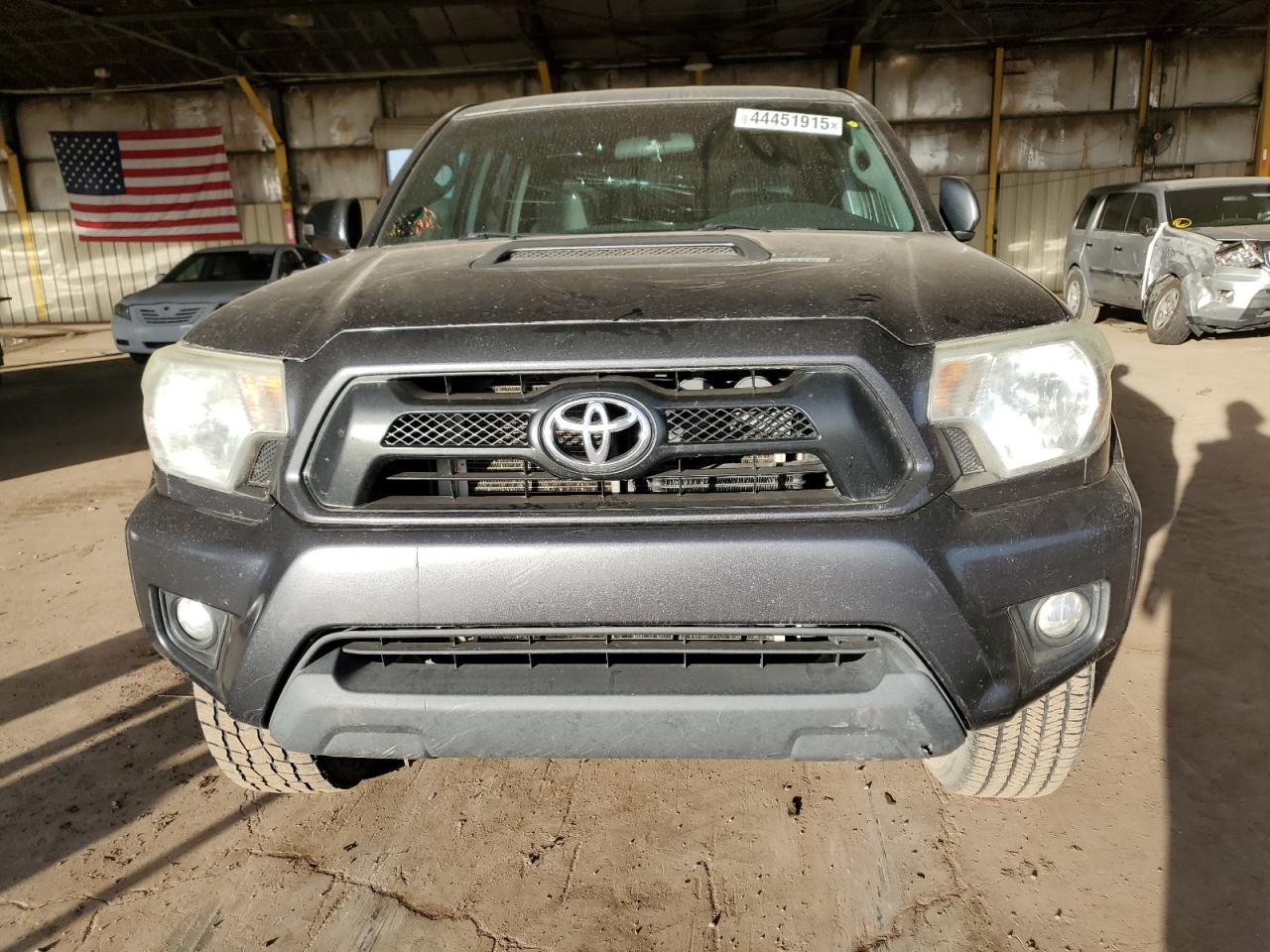 2014 Toyota Tacoma - Image 5