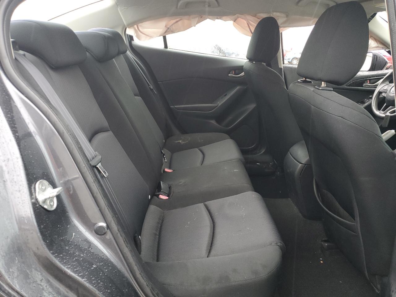 2014 Mazda 3 - Image 10