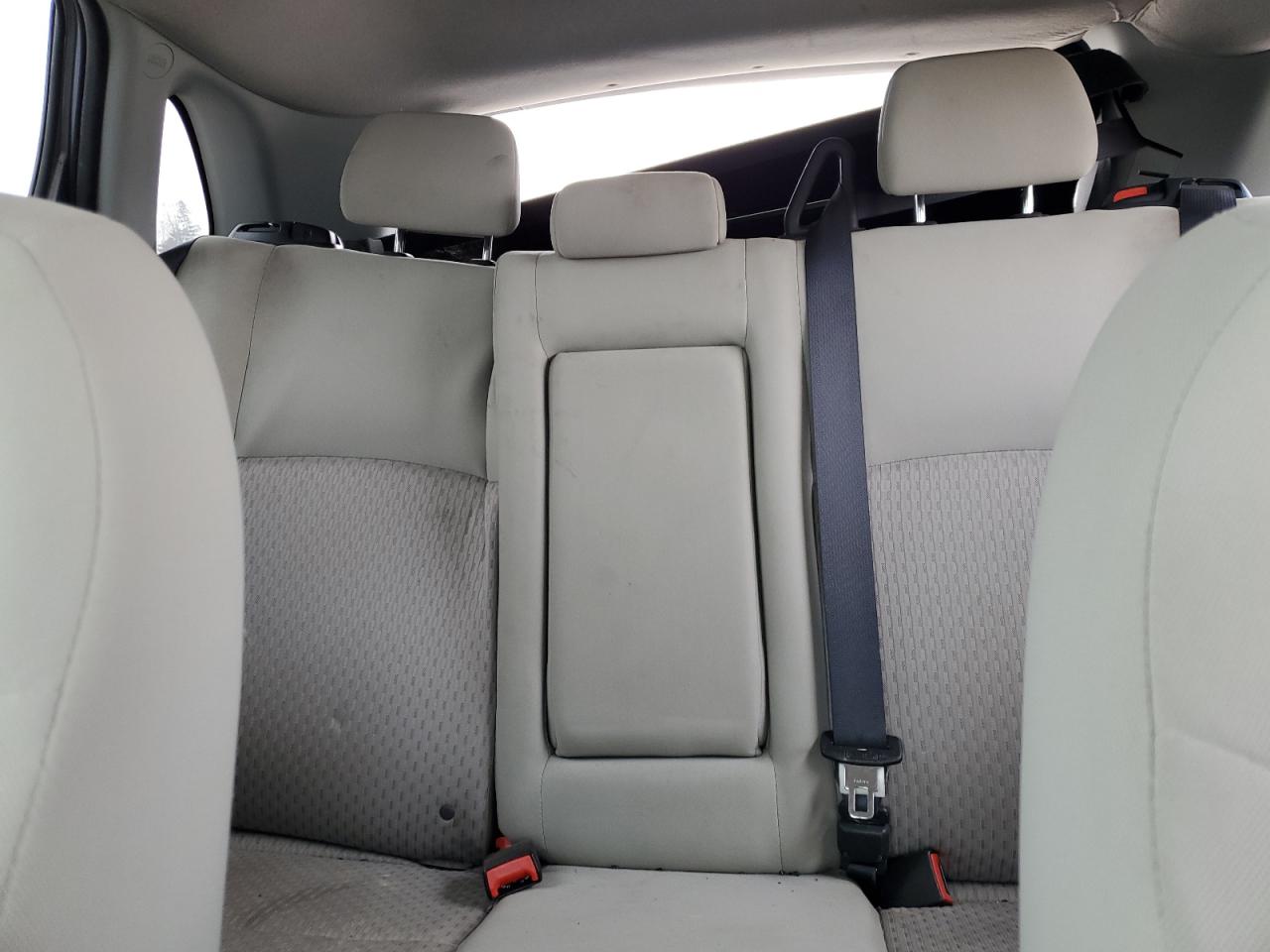 2017 Mitsubishi Outlander - Image 10