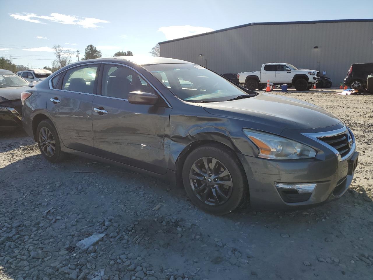 2015 Nissan Altima - Image 4