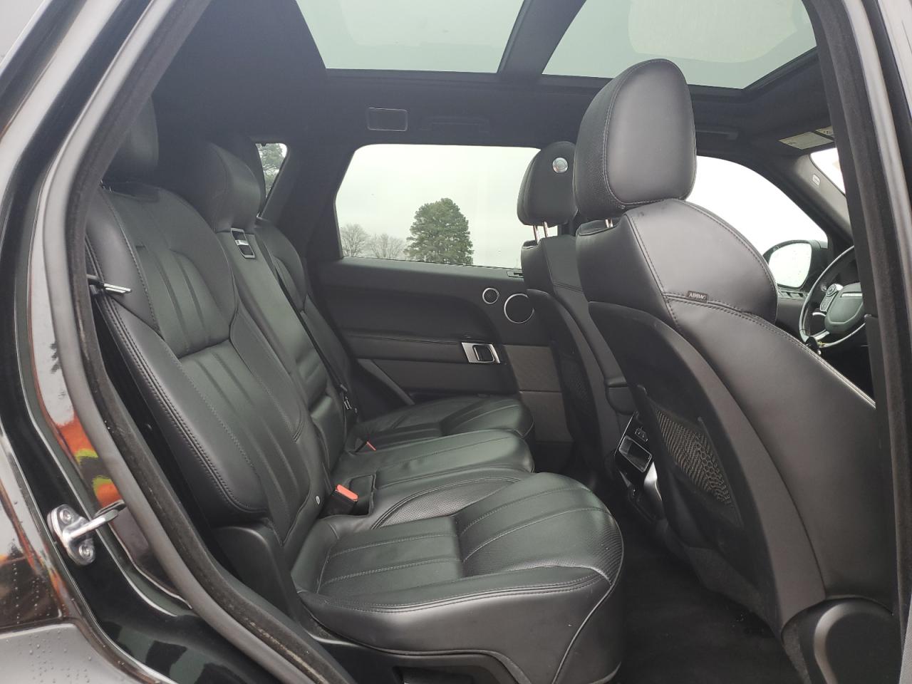 2016 Land Rover Range Rover - Image 11