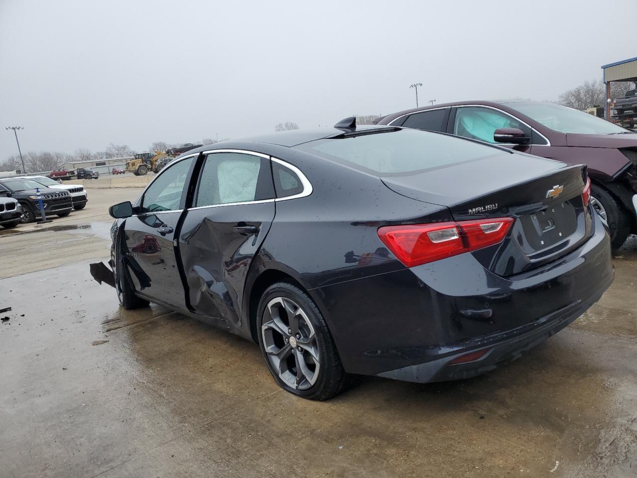 2023 Chevrolet Malibu - Image 2