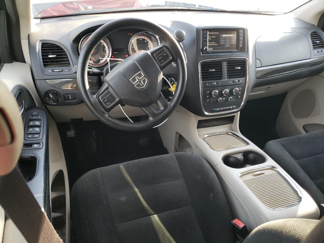 2016 Dodge Caravan - Image 8