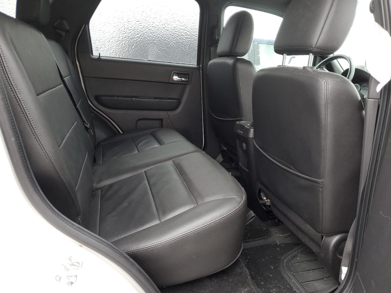 2012 Ford Escape - Image 11