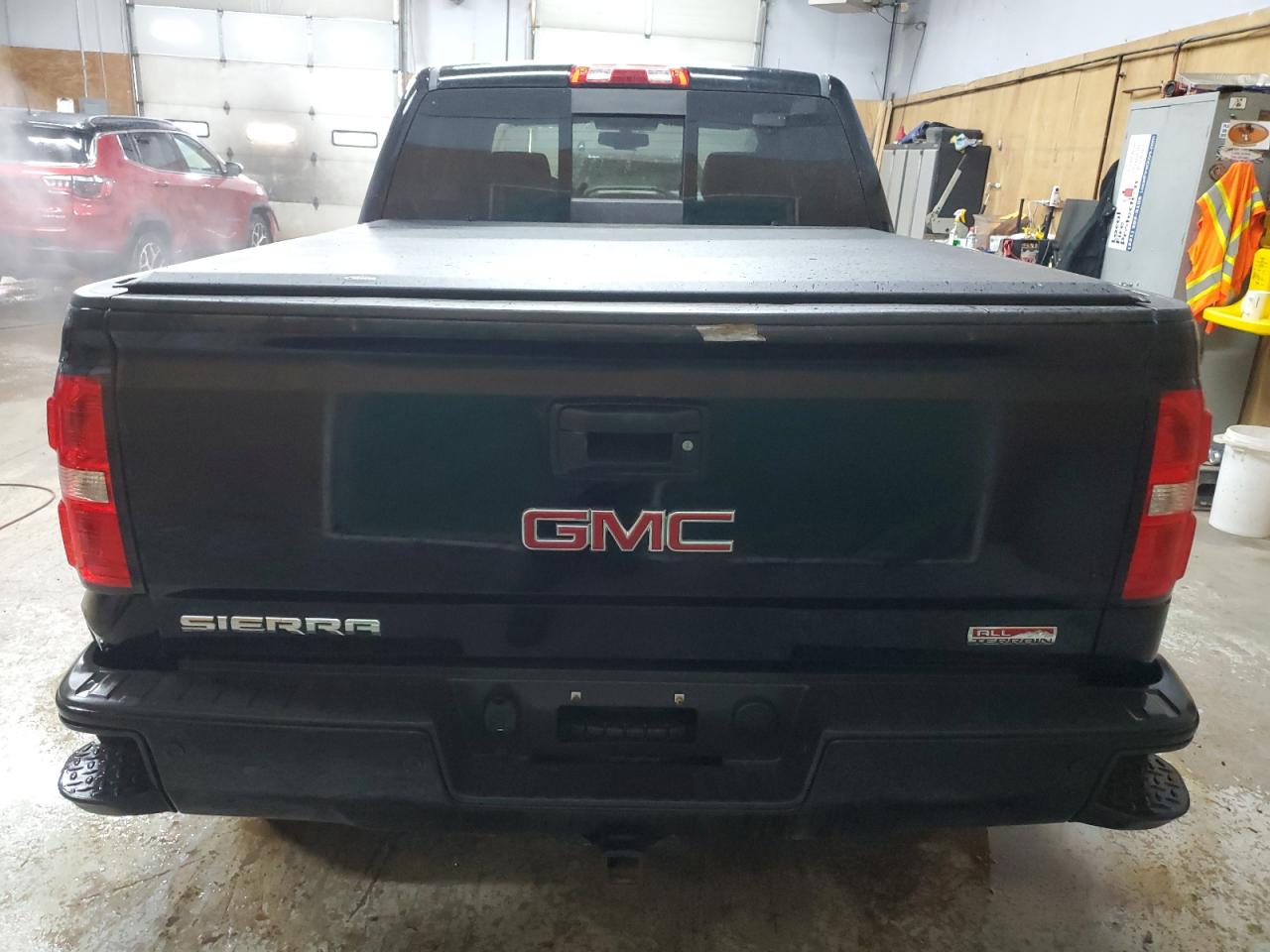 2015 GMC Sierra - Image 6