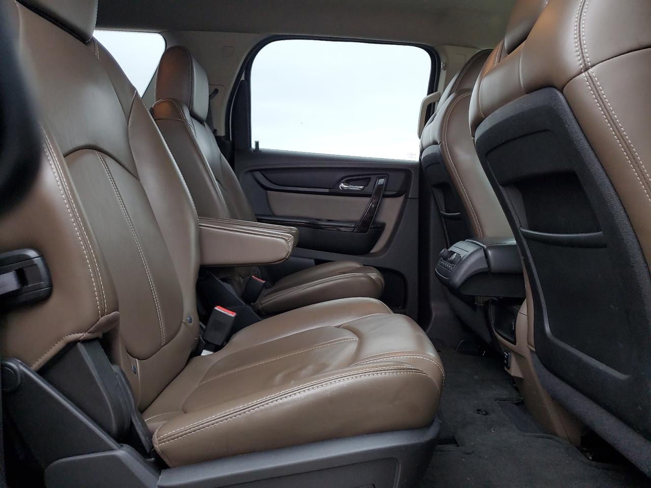 2014 GMC Acadia - Image 11
