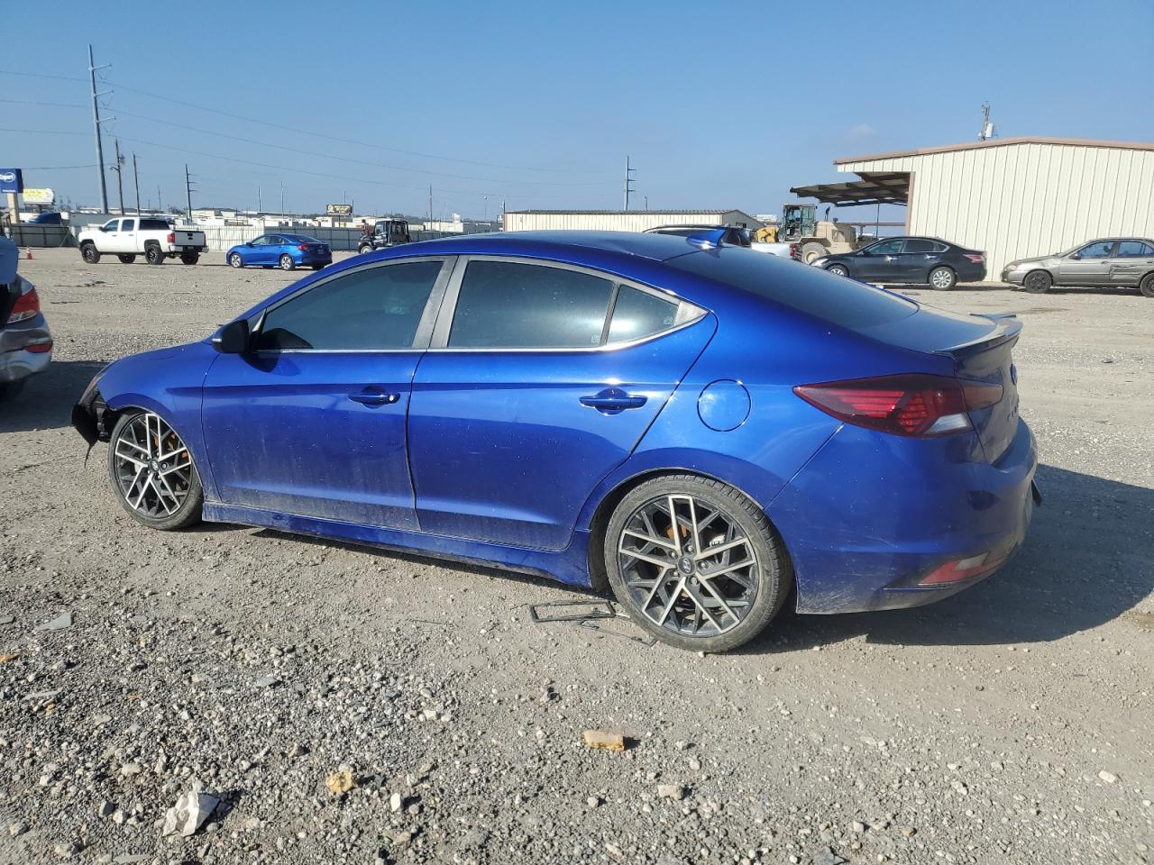 2020 Hyundai Elantra - Image 2