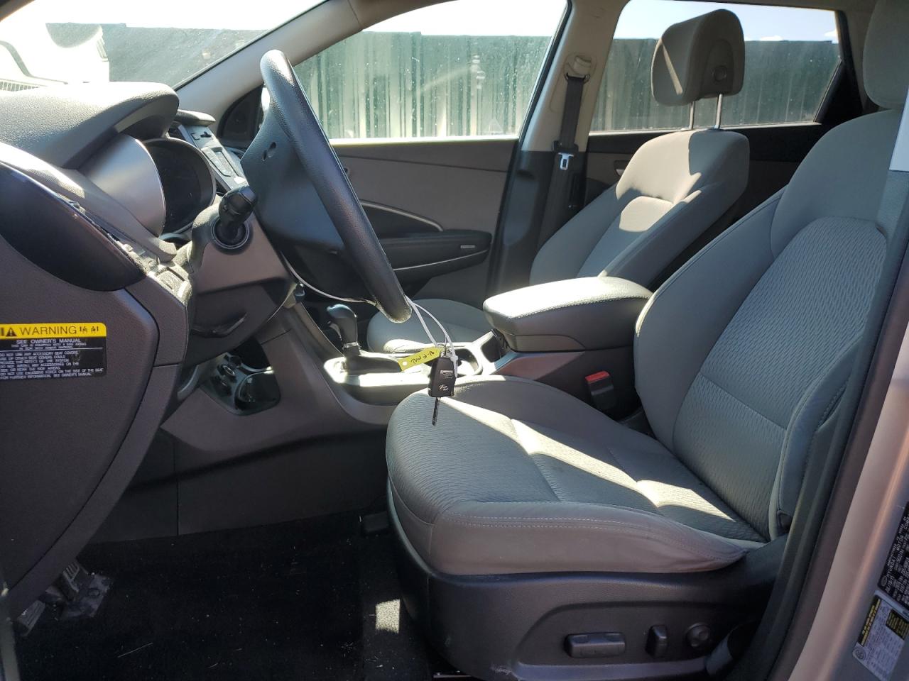 2016 Hyundai Santa Fe - Image 7