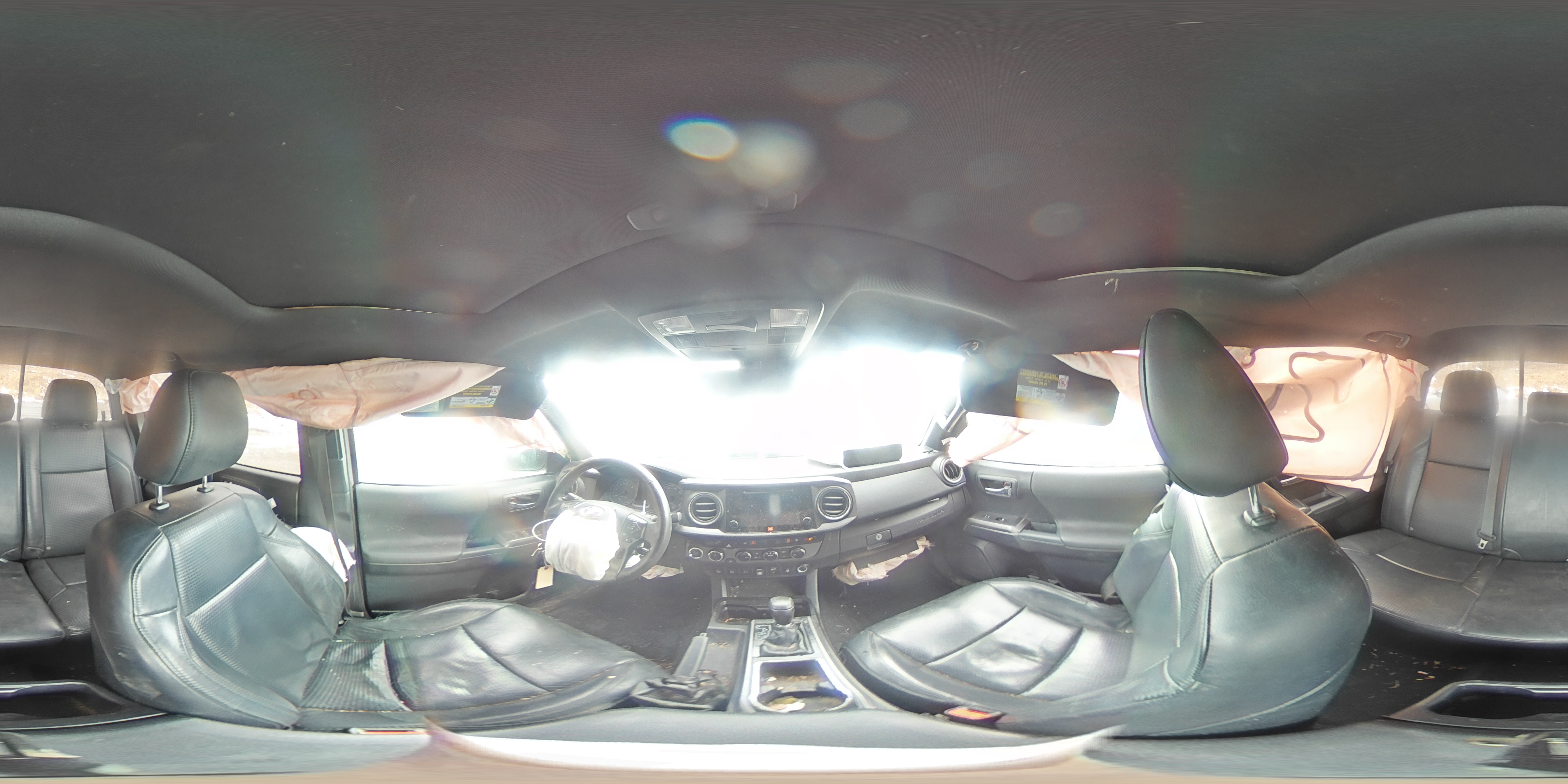 2018 Toyota Tacoma - Image 12