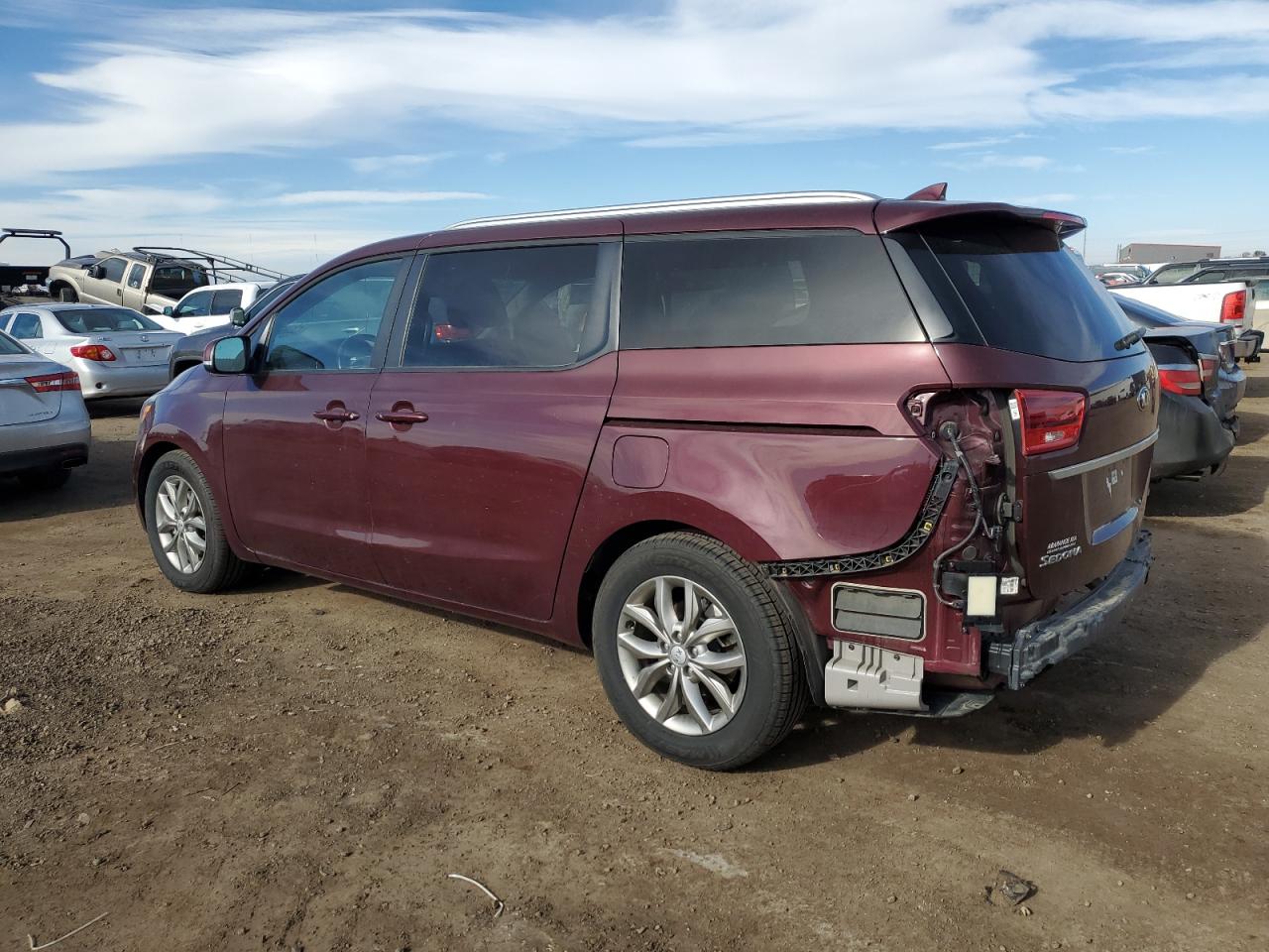 2020 Kia Sedona - Image 2