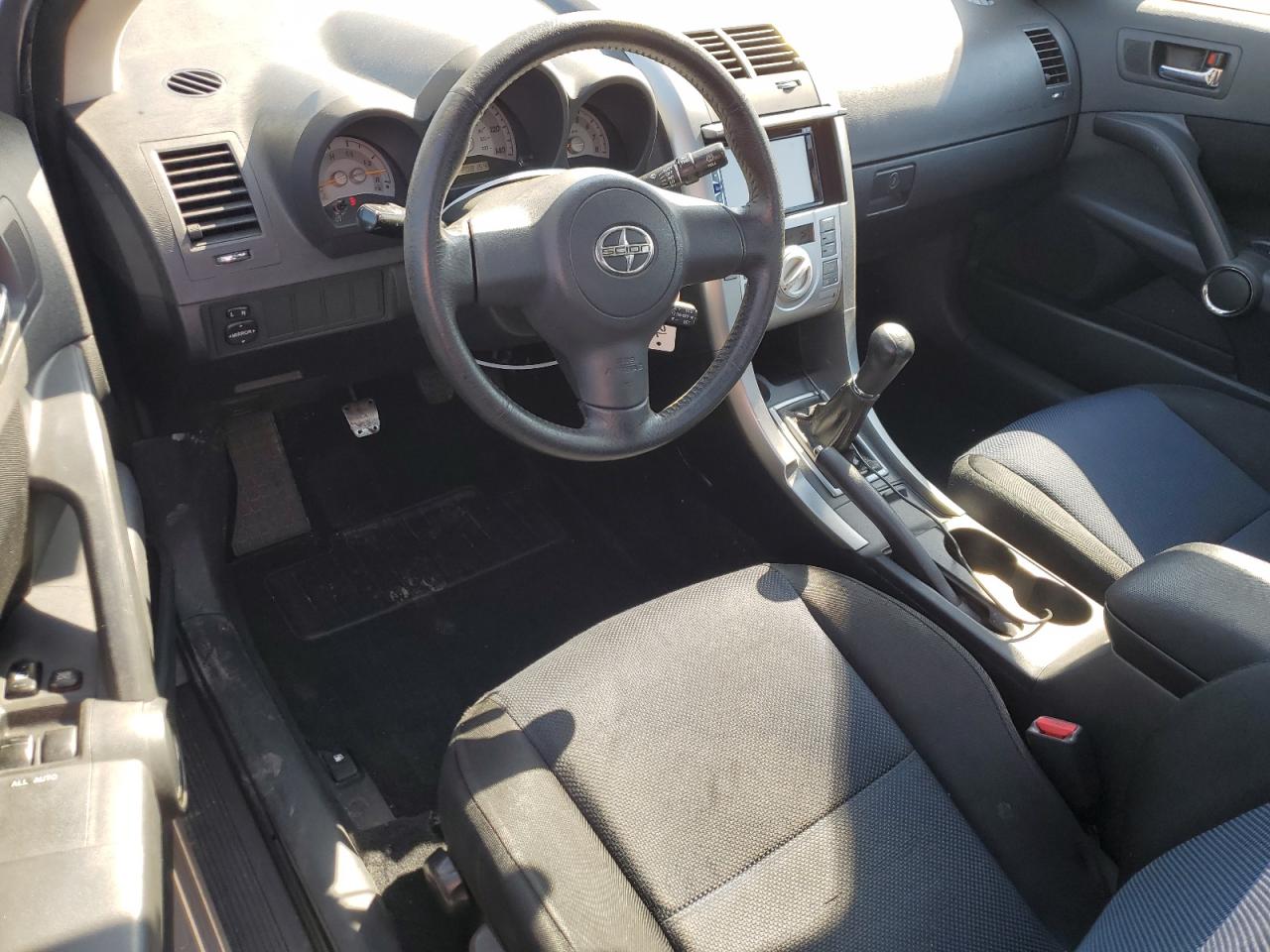 2005 Toyota tC - Image 8