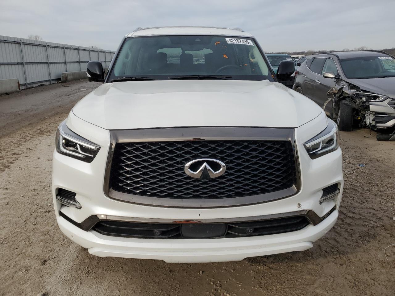 2021 Infiniti QX80 - Image 5