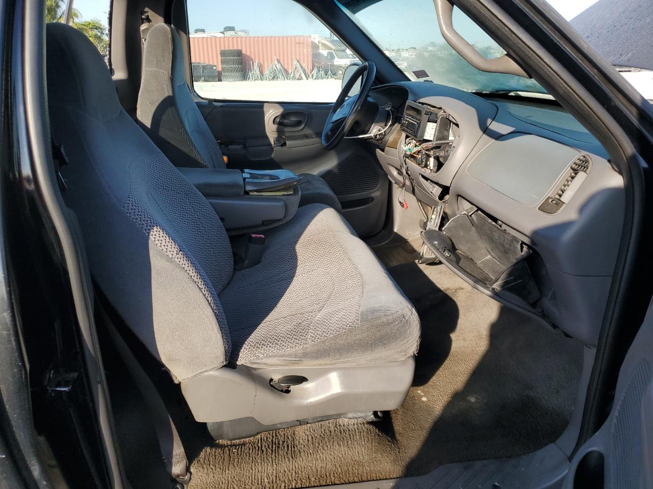 1999 Ford F-150 - Image 10