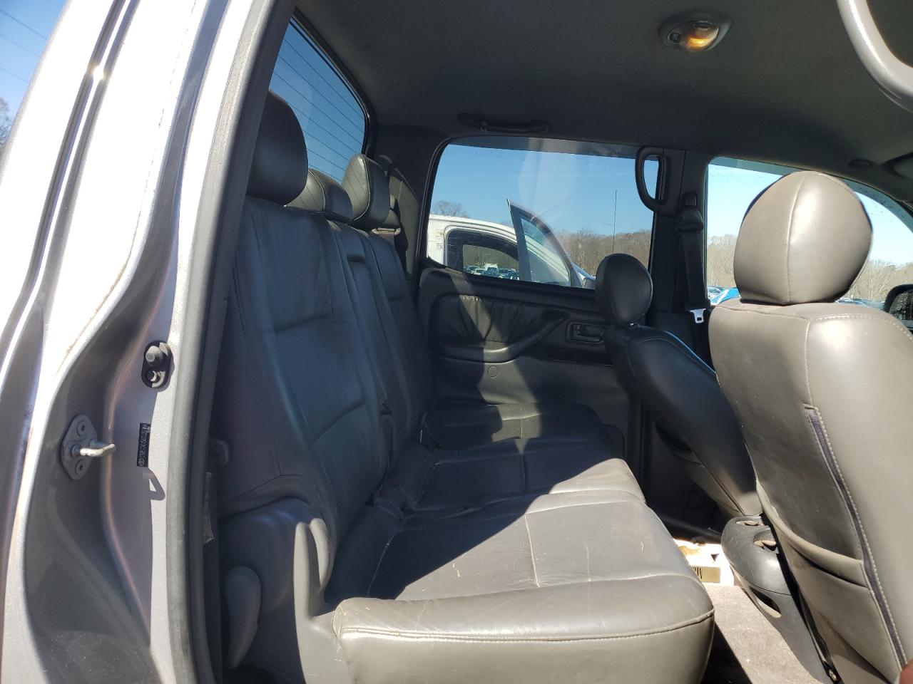 2006 Toyota Tundra - Image 10