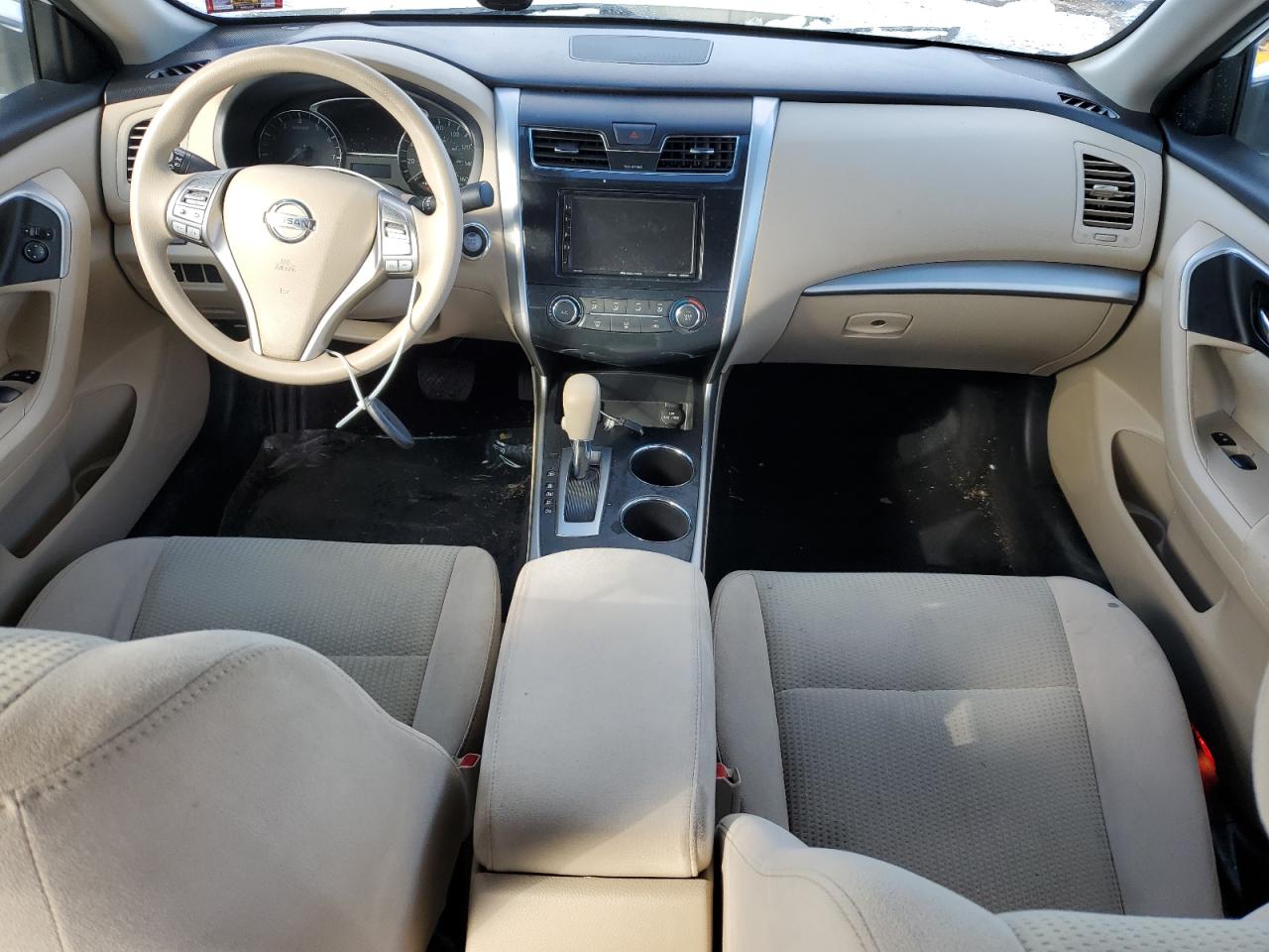 2015 Nissan Altima - Image 8