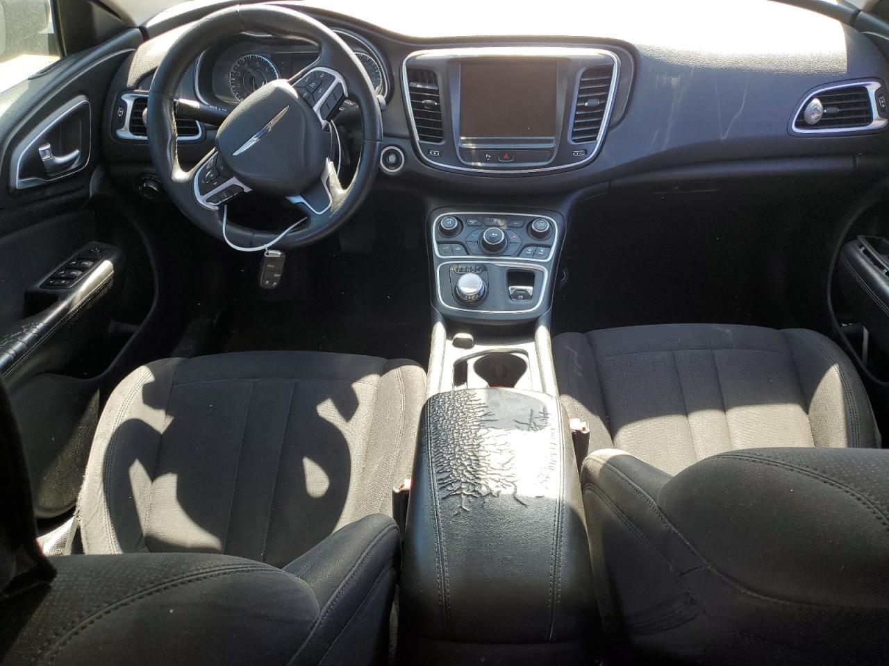 2015 Chrysler 200 - Image 8