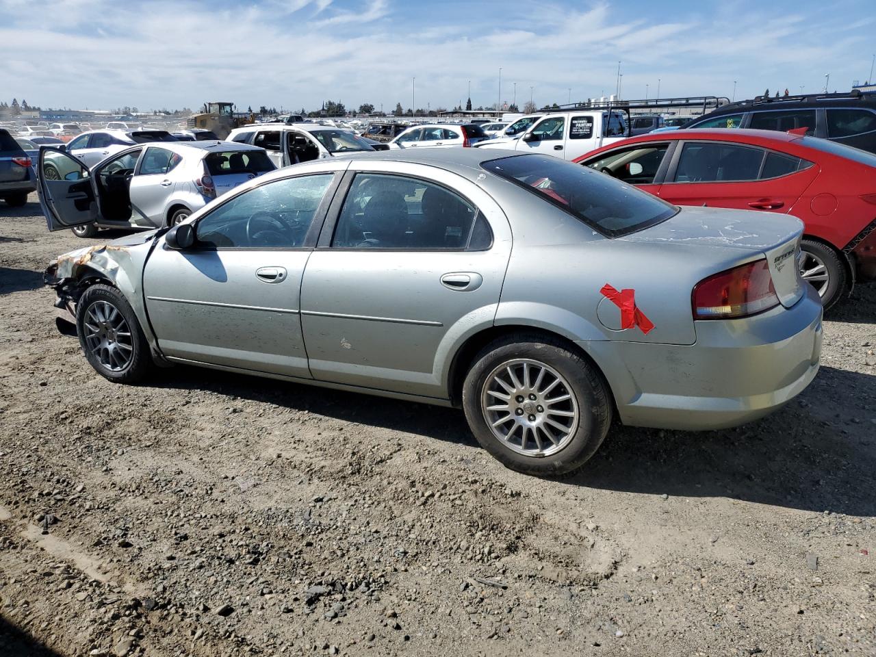 2005 Chrysler Sebring - Image 2