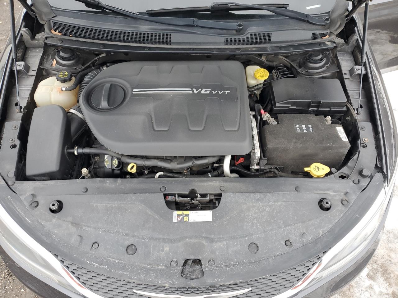 2015 Chrysler 200 - Image 11