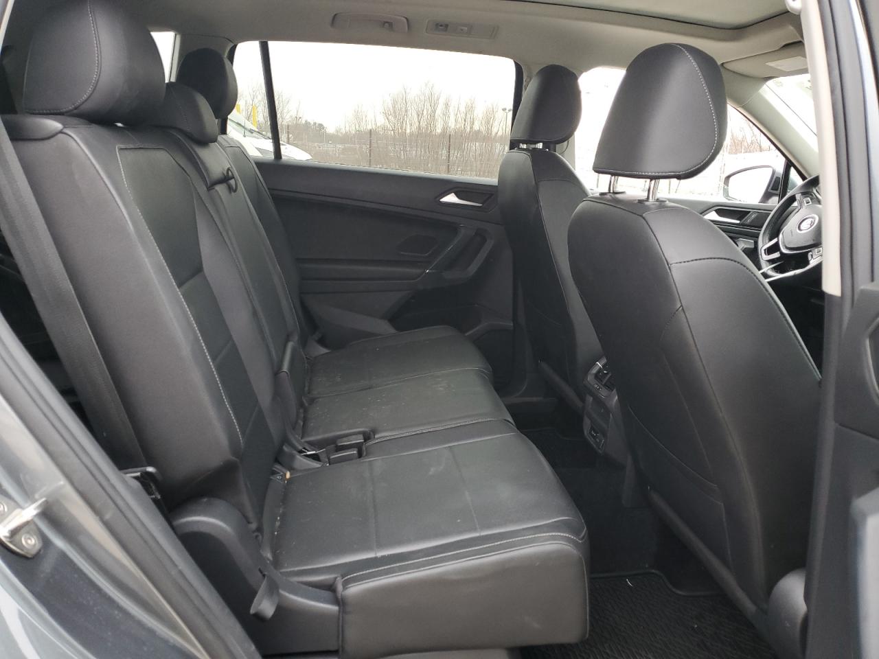 2020 Volkswagen Tiguan - Image 11