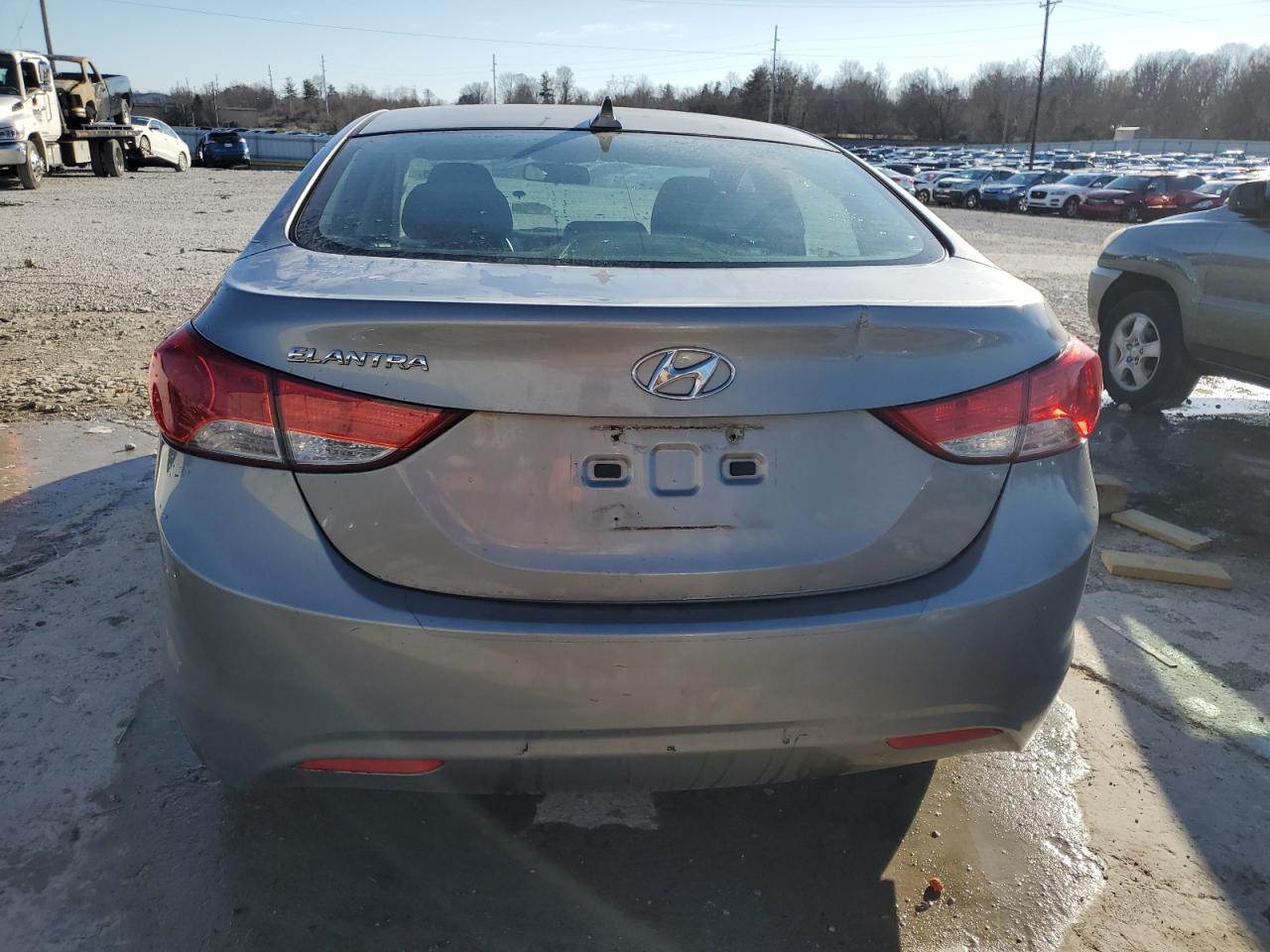 2011 Hyundai Elantra - Image 6