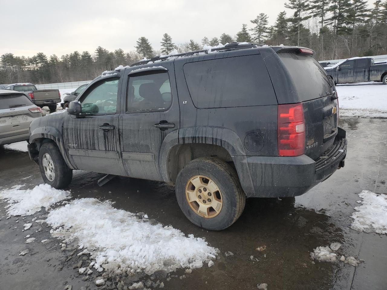 2014 Chevrolet Tahoe - Image 2