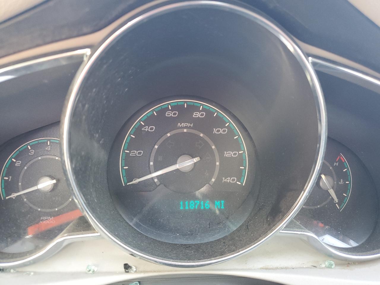 2011 Chevrolet Malibu - Image 9