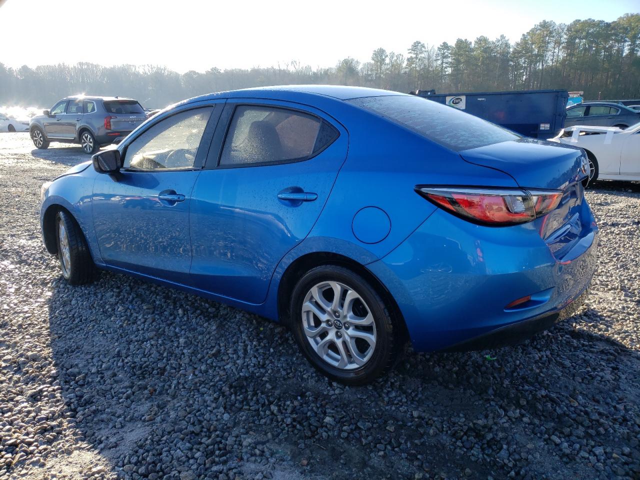 2017 Toyota Yaris - Image 2